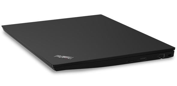 Lenovo ThinkPad E490 gaikan.jpg